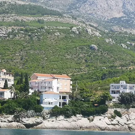 Tri Palme Apartman Baska Voda