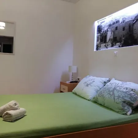 Apartment Tri Palme