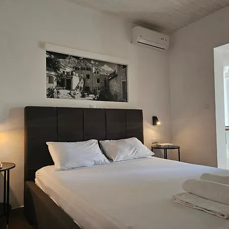 Tri Palme Baška Voda